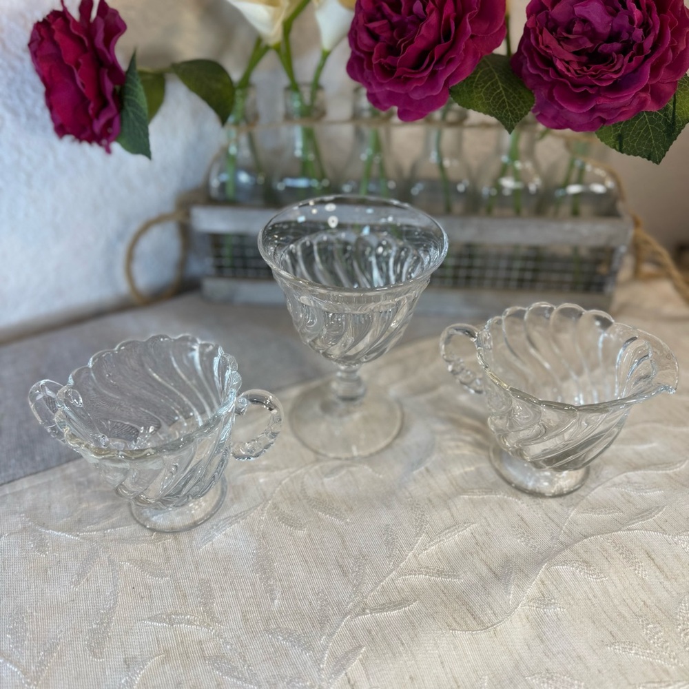 Vintage Fostoria Colony Swirl Creamer and Sugar Set with‎ Water Goblet